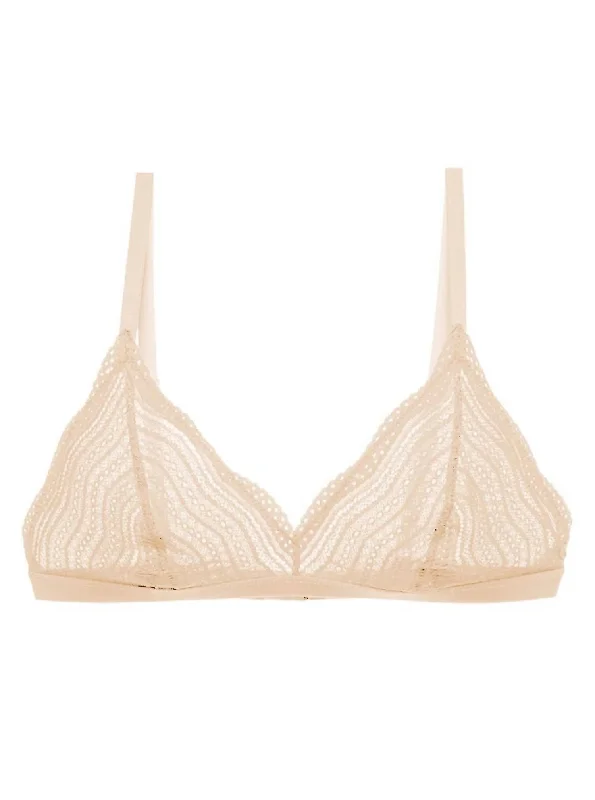 Minimalist Lingerie Styles for WomenMinimalist Lingerie Styles for WomenWomen's Dolce Bralette In Blush