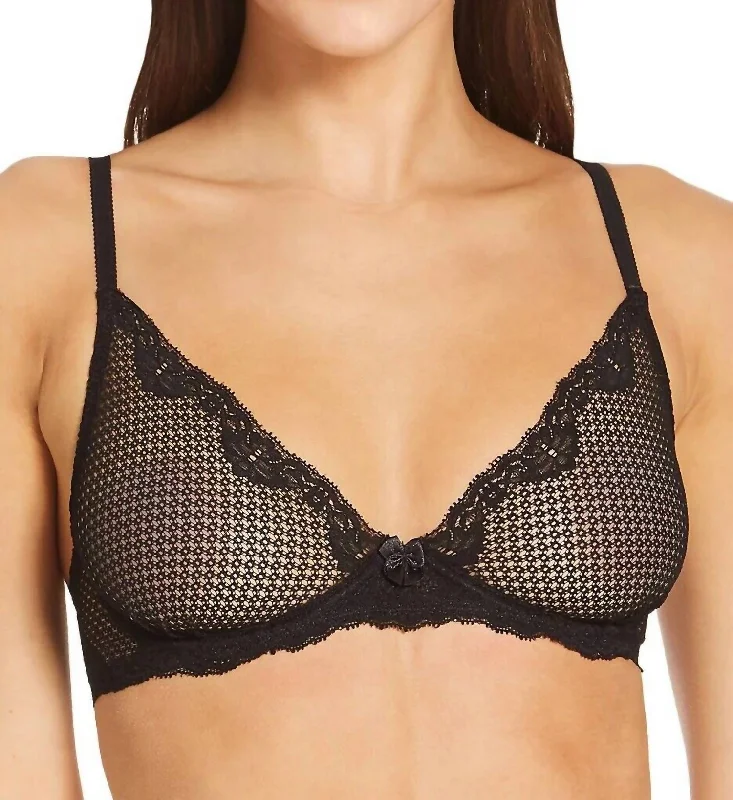 Women's Lingerie with Soft Cup BrasWomen's Lingerie with Soft Cup BrasAlice Lace Plunge Bra In Black