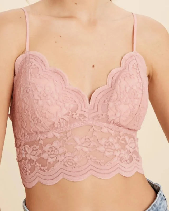 Minimalist Lingerie Styles for WomenMinimalist Lingerie Styles for WomenWomen's floral - patterned brasLovely Scalloped Lace Bralette In Mauve
