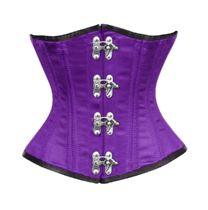 White bustiers for a pure and innocent aestheticEdurne Custom Made Corset
