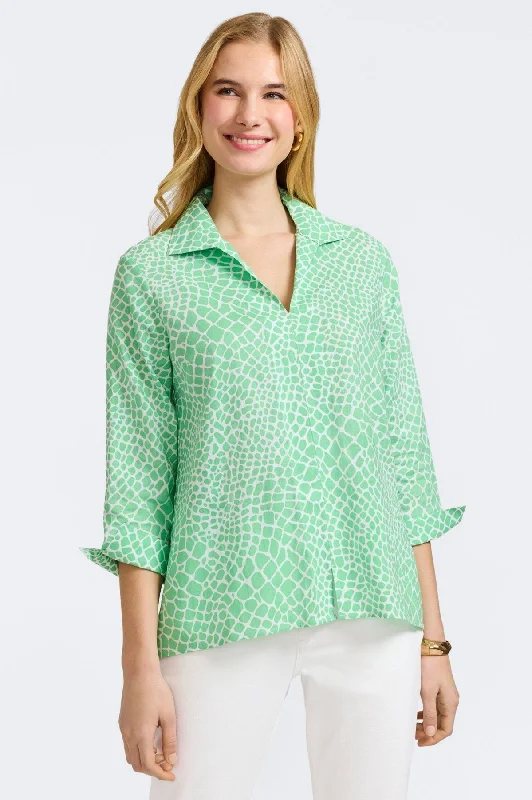 New Leaf Giraffe Pattern