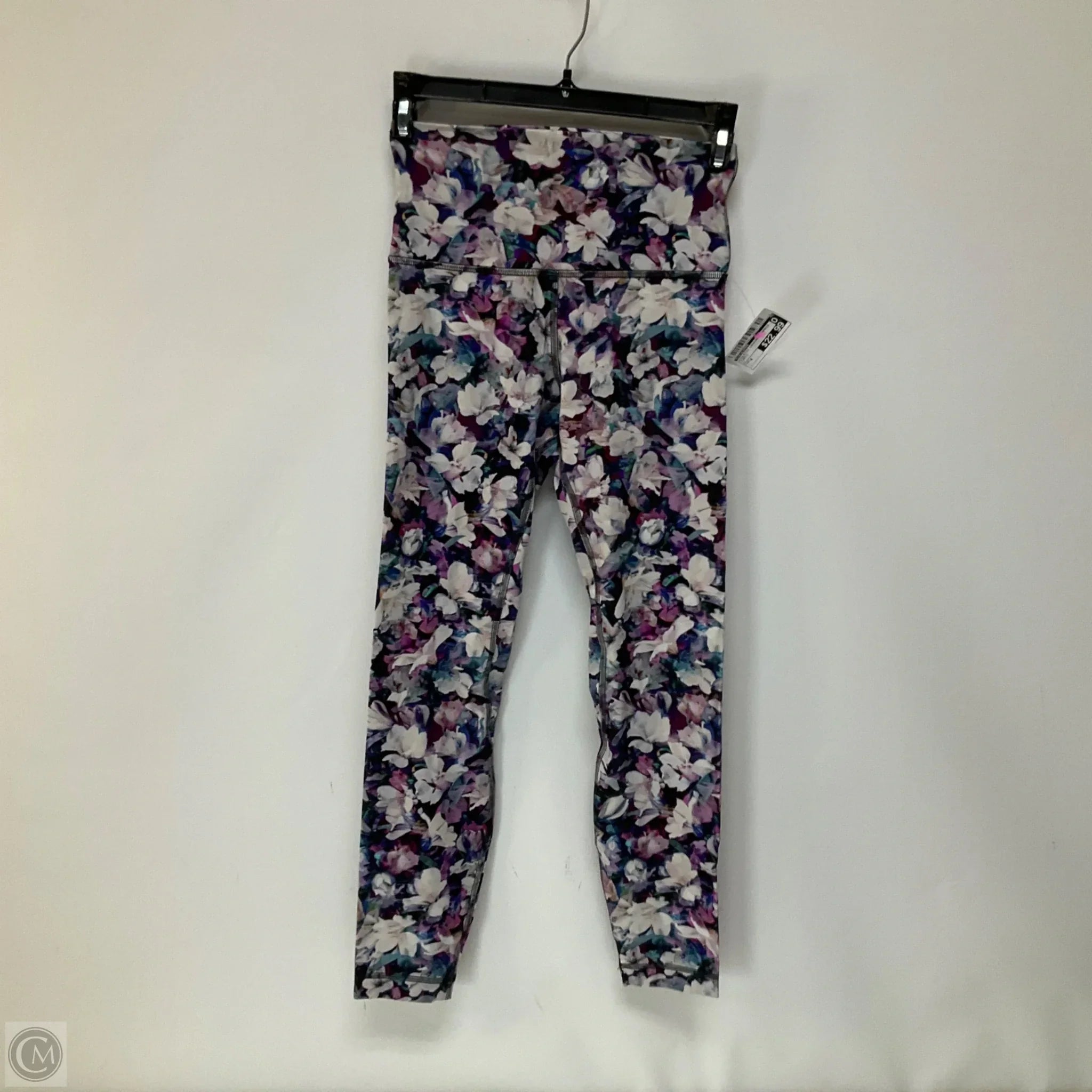 Women's figure - flattering tight trousers Athletic Leggings Capris By Lululemon In Purple, Size: 4 Women's figure - flattering tight trousers Athletic Leggings Capris By Lululemon In Purple, Size: 4