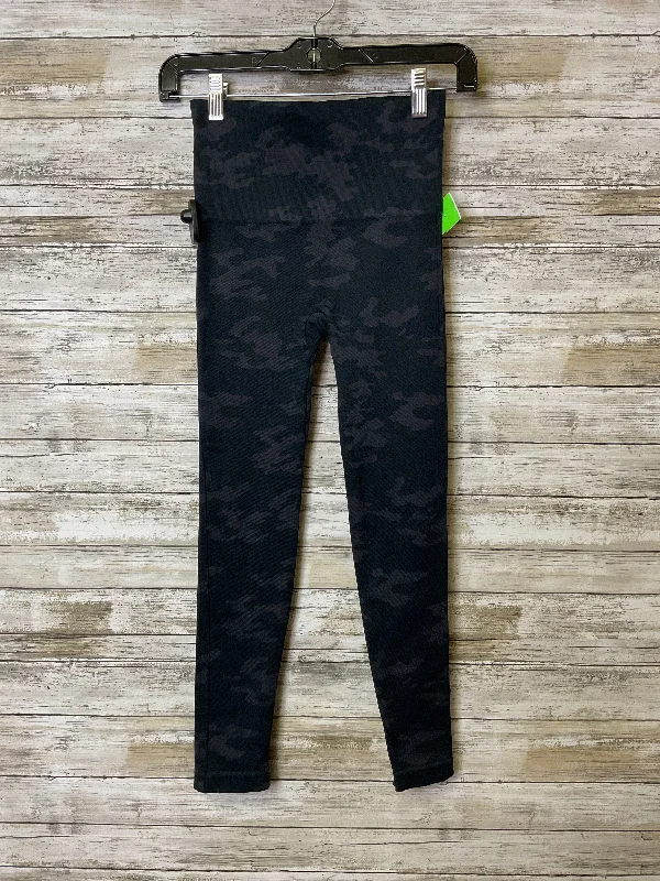 Women's mid - waisted straight - leg tight trousers Pants Leggings By Spanx In Camouflage Print, Size:Sp Women's mid - waisted straight - leg tight trousers Pants Leggings By Spanx In Camouflage Print, Size:Sp