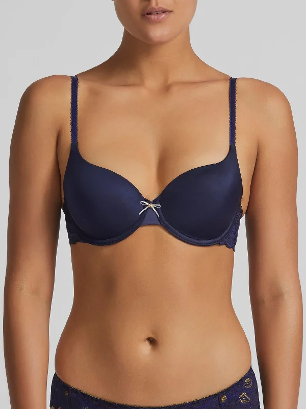 Women's convertible bras with multiple strap optionsWomen's convertible bras with multiple strap optionsStretch T Shirt Bra