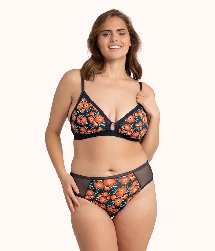 Women's white bras for a clean appearanceWomen's white bras for a clean appearanceThe Busty Bralette: Poppy Floral Women's white bras for a clean appearanceWomen's white bras for a clean appearanceThe Busty Bralette: Poppy Floral