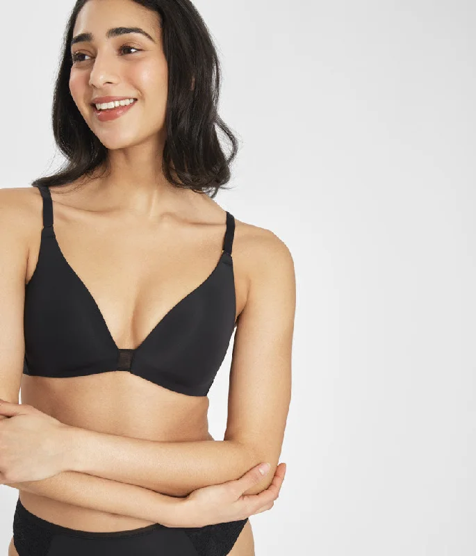 Women's bras with wide shoulder straps for supportWomen's bras with wide shoulder straps for supportThe Flex No-Wire Bra: Jet Black Women's bras with wide shoulder straps for supportWomen's bras with wide shoulder straps for supportThe Flex No-Wire Bra: Jet Black