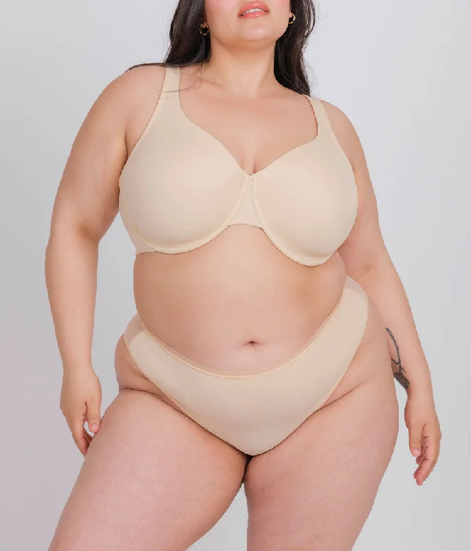 Women's bras with wide shoulder straps for supportWomen's bras with wide shoulder straps for supportThe Minimizer Bra: Toasted Almond