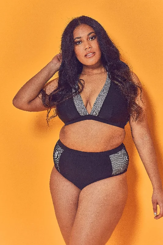 Women's spandex - blend briefs for stretchFishnet Panel High Waist Brief Curve
