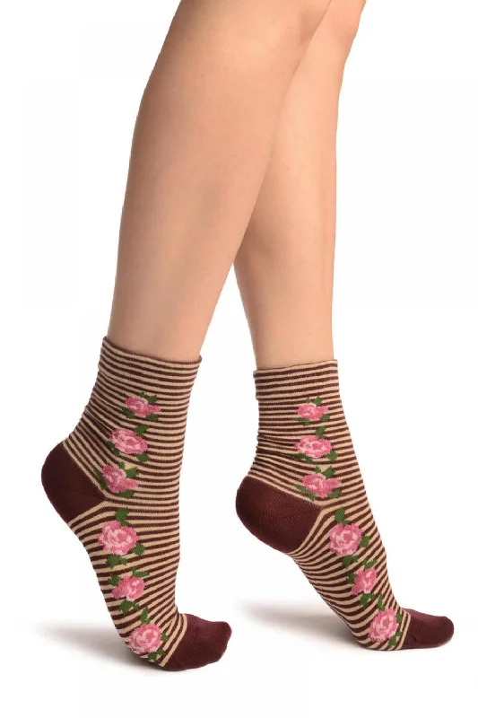 Women's ankle socks with a frilly edgeBurgundy & Beige Stripes & Roses With Comfort Top Ankle High Socks