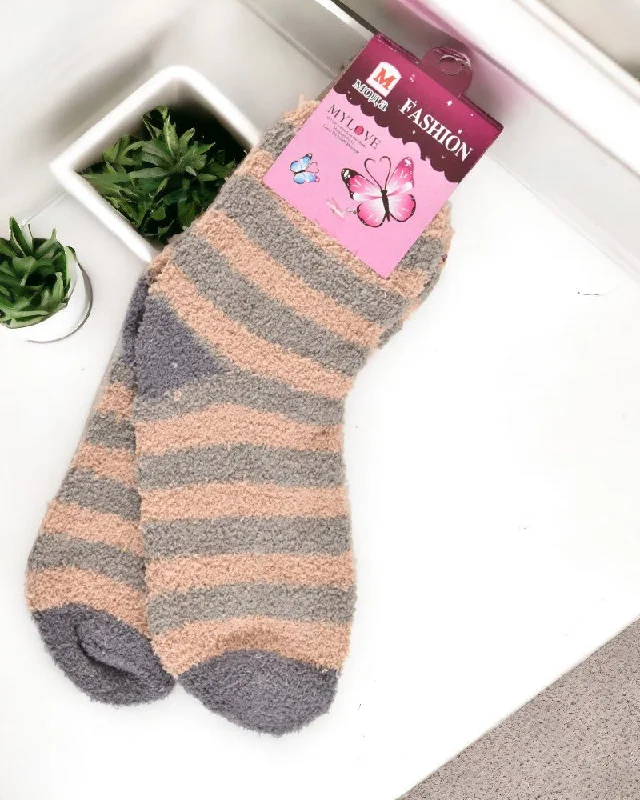 Women's hypoallergenic socks for sensitive skinFuzzy Stripe Ankle Socks