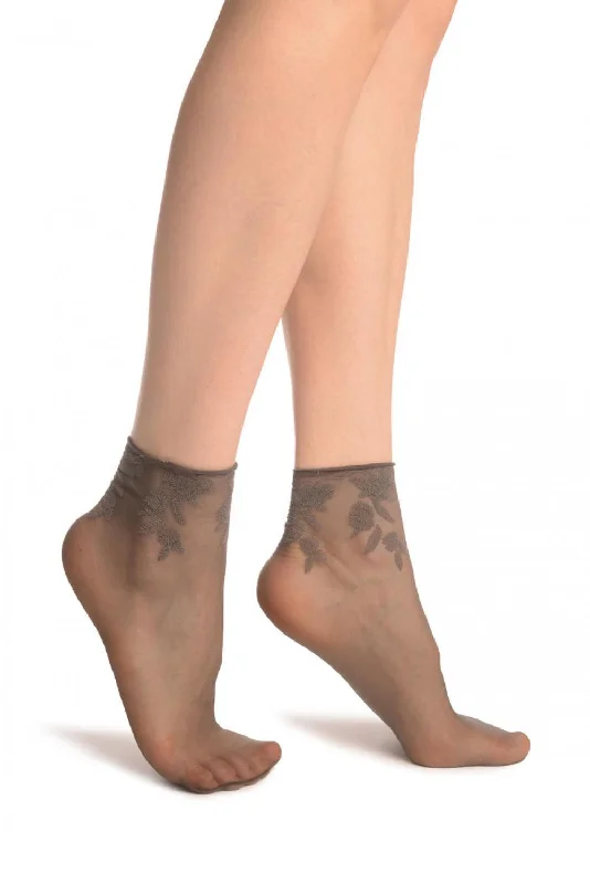 Women's ankle socks with a frilly edgeGrey Chrysanthemum Flowers With Comfortable Top Ankle High Sock