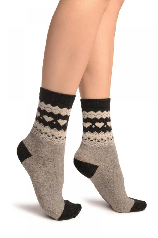 Women's anti - odor socks for long - day freshnessGrey With Hearts & Black Top Angora Ankle High Socks