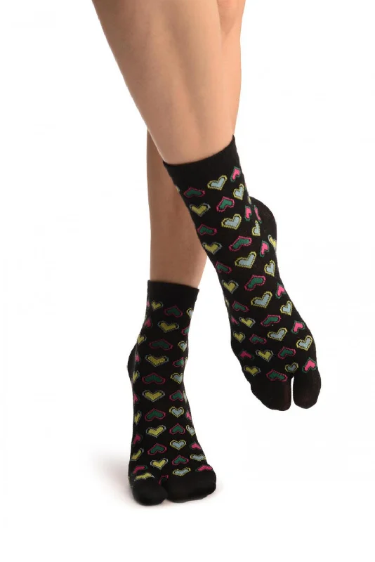 Women's thermal socks for cold weatherLittle Hearts On Black Japanese Ankle High Socks