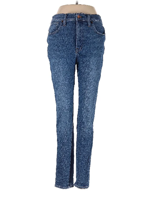 Women's luxury leather pants Stretch women jeans for enhanced mobility and comfort Low-Rise Straight-leg Jeans in Medium Wash Women's luxury leather pants Stretch women jeans for enhanced mobility and comfort Low-Rise Straight-leg Jeans in Medium Wash