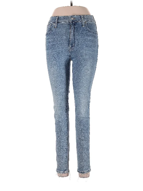 Women's pants for family gatherings Embroidered women jeans with intricate patterns Mid-Rise Skinny Jeans in Light Wash Women's pants for family gatherings Embroidered women jeans with intricate patterns Mid-Rise Skinny Jeans in Light Wash