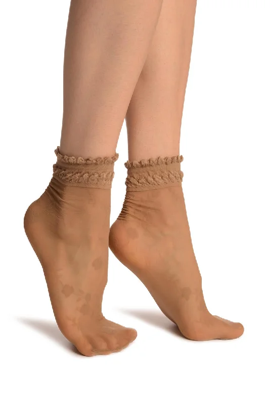 Women's adjustable - fit socks for a customized feelNude With Roses And Silky Comfort Top Ankle High Socks Women's adjustable - fit socks for a customized feelNude With Roses And Silky Comfort Top Ankle High Socks