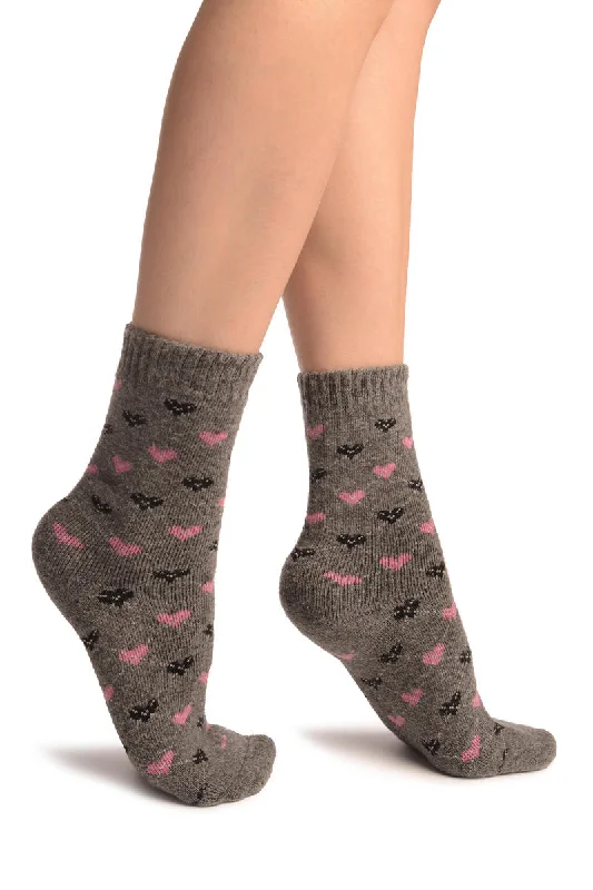Women's arch - support socks for better comfortPink & Black Hearts On Grey Angora Ankle High Socks