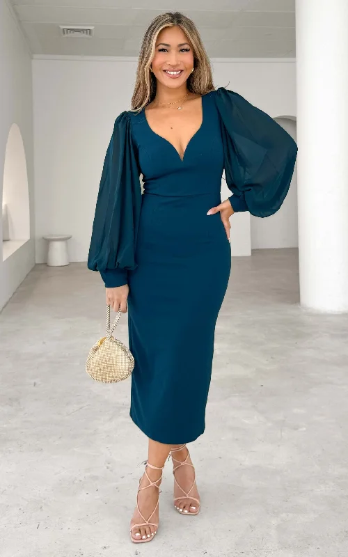 Women's pants with hidden pockets Embellished women jeans with studs or rhinestones for a glamorous touch Tammy Long Sleeve Midi Dress - Midnight Blue Women's pants with hidden pockets Embellished women jeans with studs or rhinestones for a glamorous touch Tammy Long Sleeve Midi Dress - Midnight Blue