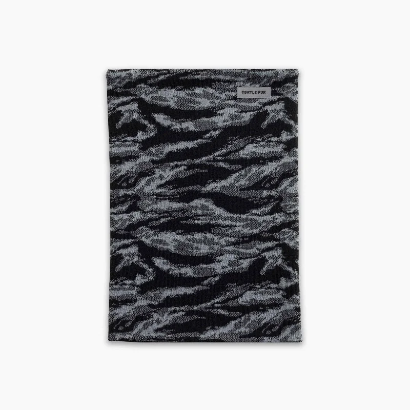 Women's spandex - infused socks for stretchCarefree Merino Wool Pipe Dream - Hidden Scenery Women's spandex - infused socks for stretchCarefree Merino Wool Pipe Dream - Hidden Scenery