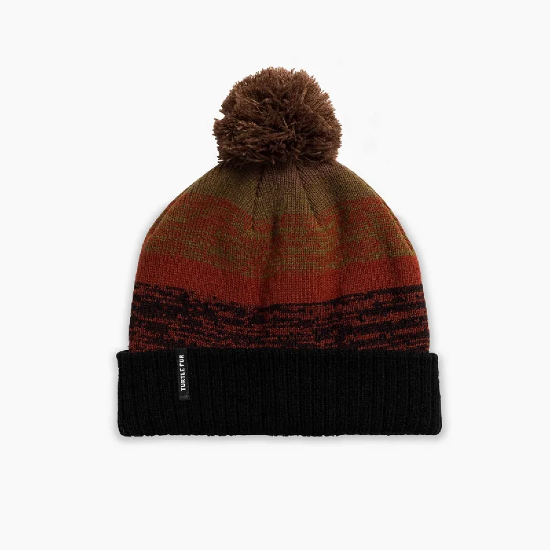 Women's microfiber socks for a lightweight optionFade Pom Beanie - Black