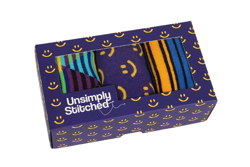 Women's moisture - wicking socks for sportsSMILES