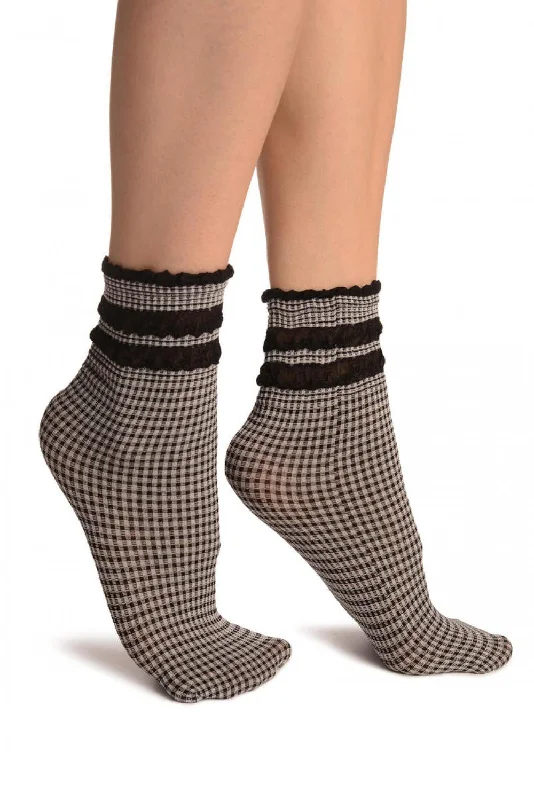 Women's spandex - infused socks for stretchWhite & Black Checkered And Silky Comfort Top Ankle High Socks Women's spandex - infused socks for stretchWhite & Black Checkered And Silky Comfort Top Ankle High Socks